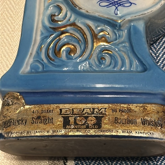 Vintage Rare-1969 "Armanetti Liquors" Jim Beam Whiskey Decanter Bottle - Picture 4 of 9